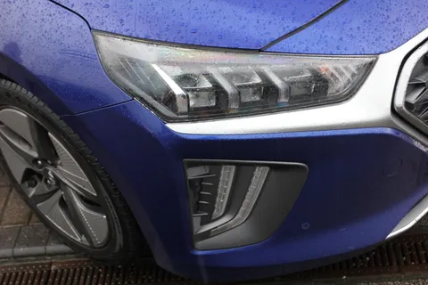 DE69CVT Hyundai Ioniq 1.6 GDi Hybrid Premium SE 5dr DCT Thumbnail #5