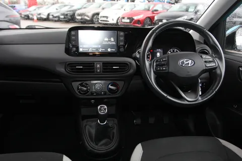 DG22LVV Hyundai i10 1.0 MPi SE Connect 5dr Thumbnail #16