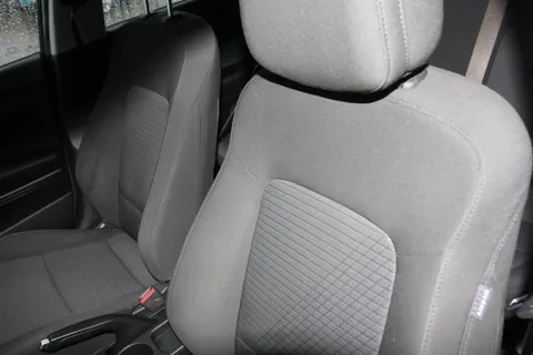 DY72EWC Hyundai i20 1.0T GDi 48V MHD SE Connect 5dr Thumbnail #12