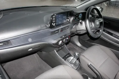 DY72EWC Hyundai i20 1.0T GDi 48V MHD SE Connect 5dr Thumbnail #13