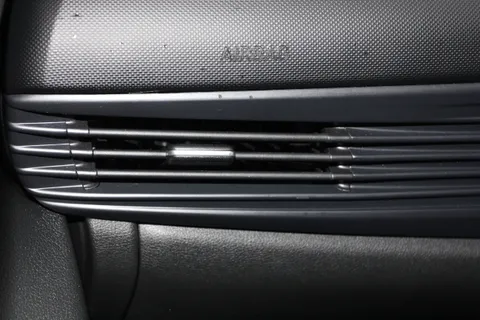 DY72EWC Hyundai i20 1.0T GDi 48V MHD SE Connect 5dr Thumbnail #14