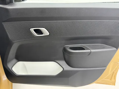 BP75RDY Dacia Spring 27kWh Expression 45 33kW 5dr Auto Thumbnail #16