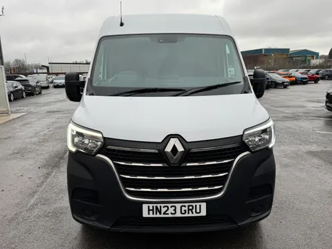 HN23GRU Renault Master LM35dCi 135 Business+ Medium Roof Van Thumbnail #6
