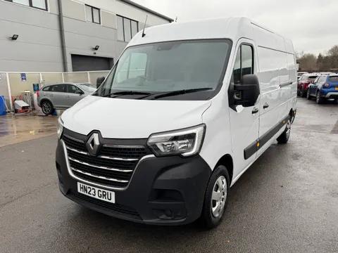 HN23GRU Renault Master LM35dCi 135 Business+ Medium Roof Van Thumbnail #1