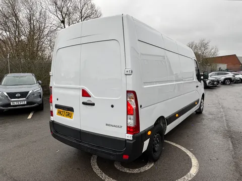 HN23GRU Renault Master LM35dCi 135 Business+ Medium Roof Van Thumbnail #8