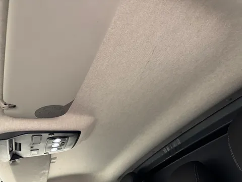 DL73UPA Renault Trafic LL30 Blue dCi 150 Extra Van Thumbnail #13