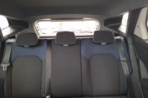 DL75UNX Dacia Duster 1.6 Hybrid 140 Journey 5dr Auto Thumbnail #11