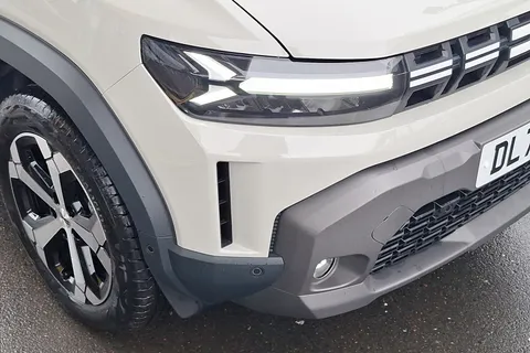 DL75UNX Dacia Duster 1.6 Hybrid 140 Journey 5dr Auto Thumbnail #14