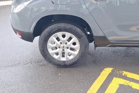 BN23YBB Dacia Duster 1.3 TCe 150 Expression 5dr EDC Thumbnail #5