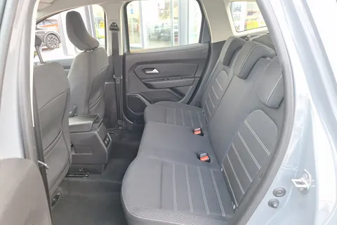 BN23YBB Dacia Duster 1.3 TCe 150 Expression 5dr EDC Thumbnail #10