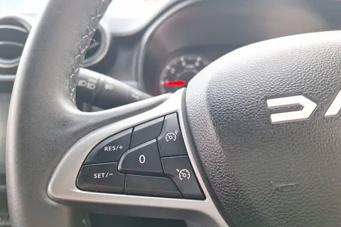 BN23YBB Dacia Duster 1.3 TCe 150 Expression 5dr EDC Thumbnail #35