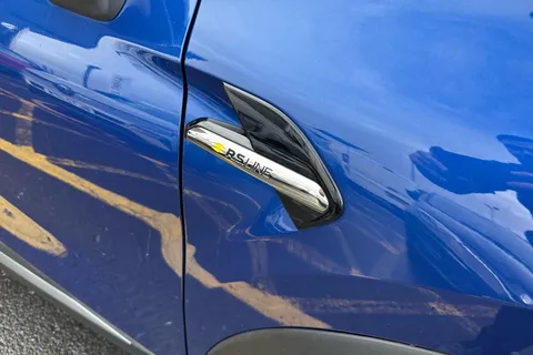 BN22YLR Renault Captur 1.3 Mild hybrid 140 R.S. Line 5dr Thumbnail #16