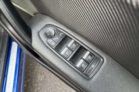 BN22YLR Renault Captur 1.3 Mild hybrid 140 R.S. Line 5dr Thumbnail #30