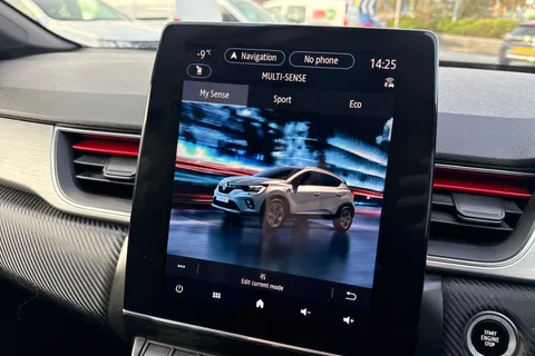 BN22YLR Renault Captur 1.3 Mild hybrid 140 R.S. Line 5dr Thumbnail #34