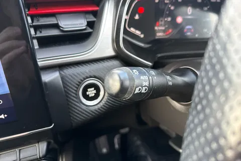 BN22YLR Renault Captur 1.3 Mild hybrid 140 R.S. Line 5dr Thumbnail #35