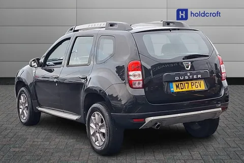 MD17PGV Dacia Duster 1.5 dCi 110 Laureate 5dr Thumbnail #3
