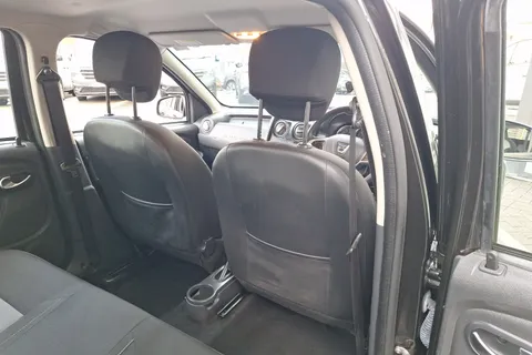 MD17PGV Dacia Duster 1.5 dCi 110 Laureate 5dr Thumbnail #32