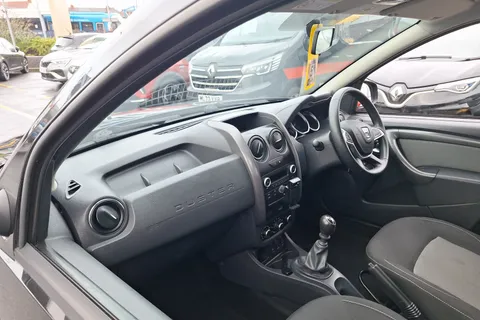 MD17PGV Dacia Duster 1.5 dCi 110 Laureate 5dr Thumbnail #30