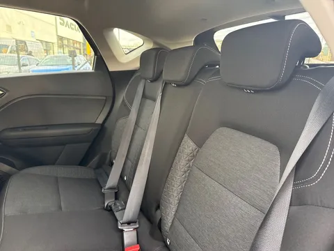 BV23WMC Renault Captur 1.0 TCE 90 Evolution 5dr Thumbnail #9