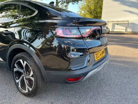 BN74RWW Renault ARKANA 1.6 E-Tech FHEV 145 Techno 5dr Auto Thumbnail #17