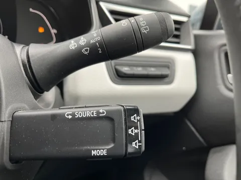 HY72FVG Renault Clio 1.0 TCe 90 SE Edition 5dr Thumbnail #25