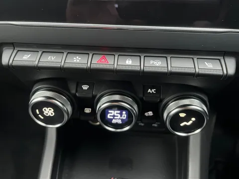 BG22KWT Renault ARKANA 1.6 E-TECH Hybrid 145 R.S. Line 5dr Auto Thumbnail #29