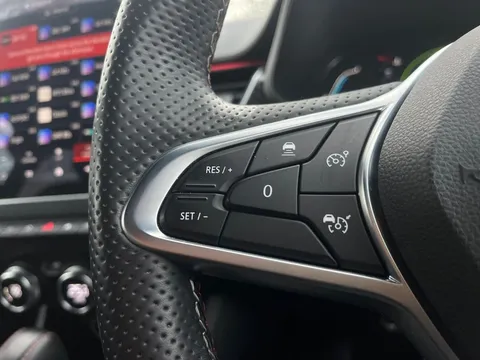 BG22KWT Renault ARKANA 1.6 E-TECH Hybrid 145 R.S. Line 5dr Auto Thumbnail #30