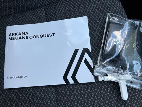 BN74RWW Renault ARKANA 1.6 E-Tech FHEV 145 Techno 5dr Auto Thumbnail #31