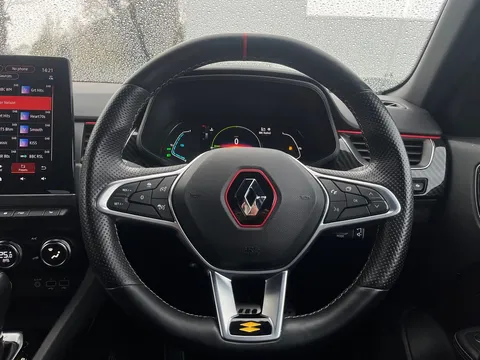 BG22KWT Renault ARKANA 1.6 E-TECH Hybrid 145 R.S. Line 5dr Auto Thumbnail #32