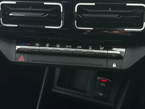 NC74CXN Renault 5 110kW Techno Comfort Range 52kWh 5dr Auto Thumbnail #30