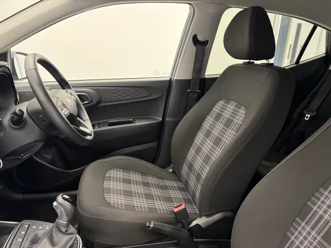 EA25YFE Hyundai i10 1.2 [79] Premium 5dr Auto [Nav] Thumbnail #12