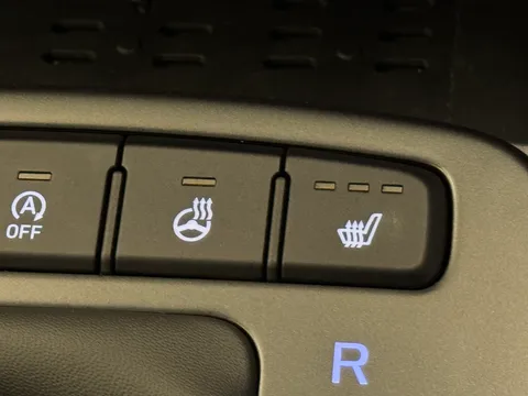 EA25YFE Hyundai i10 1.2 [79] Premium 5dr Auto [Nav] Thumbnail #24