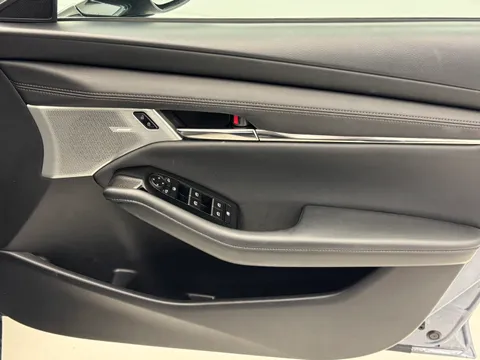 BJ74NRF Mazda Mazda3 2.0 e-Skyactiv X MHEV [186] Takumi 5dr Auto Thumbnail #19