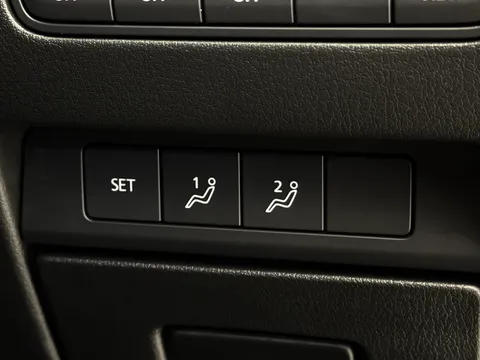 BJ74NRF Mazda Mazda3 2.0 e-Skyactiv X MHEV [186] Takumi 5dr Auto Thumbnail #22