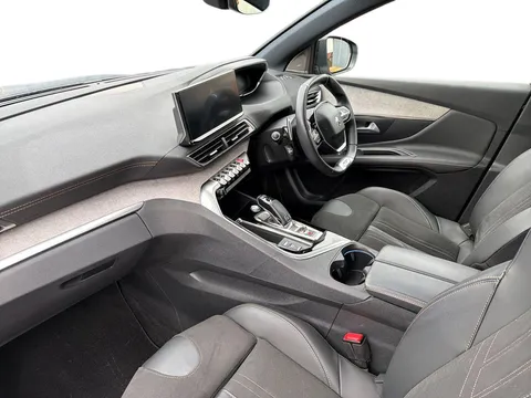 GM70ZDS Peugeot 3008 1.2 PureTech GT Premium 5dr EAT8 Thumbnail #4