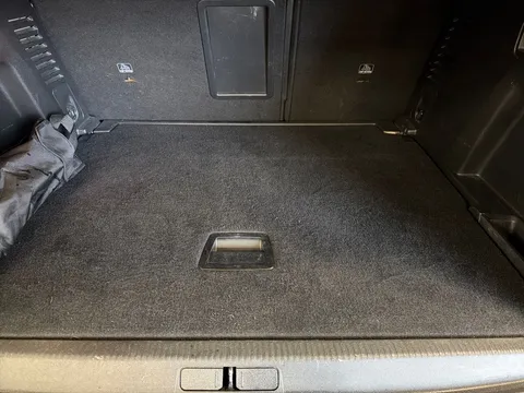 GM70ZDS Peugeot 3008 1.2 PureTech GT Premium 5dr EAT8 Thumbnail #14