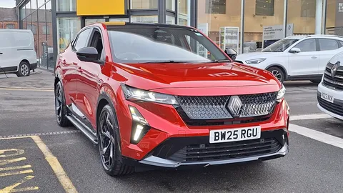 BW25RGU Renault Rafale E-Tech PHEV Atelier Alpine AWD 5dr Auto Thumbnail #2