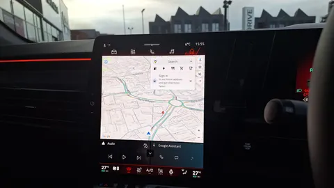 BW25RGU Renault Rafale E-Tech PHEV Atelier Alpine AWD 5dr Auto Thumbnail #26