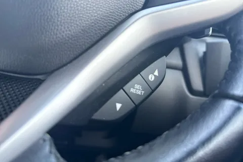 18 of 23 for Honda Jazz 1.3 i-VTEC EX 5dr CVT