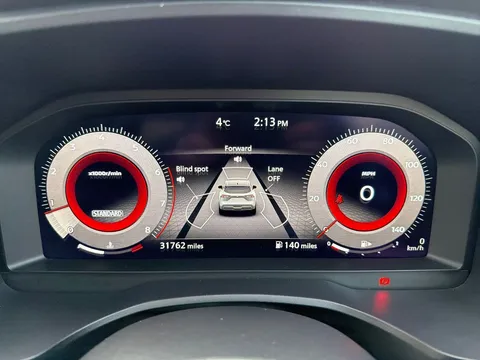 GY72RKZ Nissan Qashqai 1.3 DiG-T MH N-Connecta [Glass Roof] 5dr Thumbnail #13