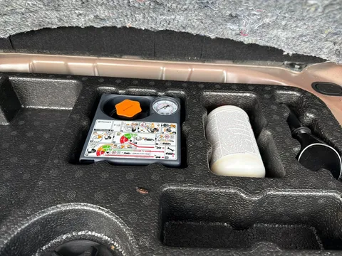 GY72RKZ Nissan Qashqai 1.3 DiG-T MH N-Connecta [Glass Roof] 5dr Thumbnail #20