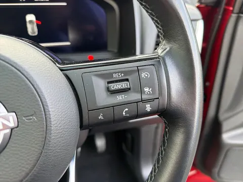 GY72RKZ Nissan Qashqai 1.3 DiG-T MH N-Connecta [Glass Roof] 5dr Thumbnail #24