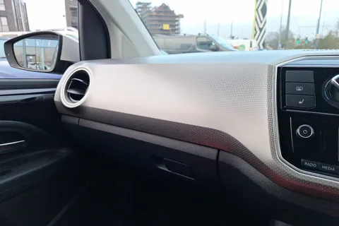 MD18TXO Volkswagen Up 1.0 High Up 5dr Thumbnail #16