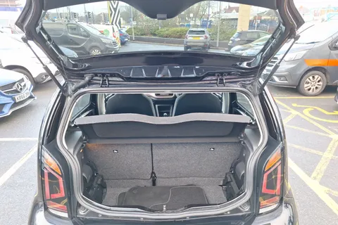 MD18TXO Volkswagen Up 1.0 High Up 5dr Thumbnail #32