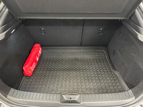 DY74MXJ Mazda Cx-30 2.0 e-Skyactiv X MHEV Centre-Line 5dr Auto Thumbnail #11