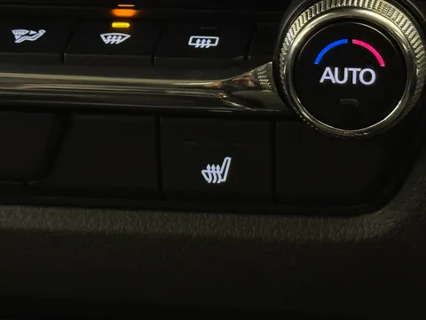 DY74MXJ Mazda Cx-30 2.0 e-Skyactiv X MHEV Centre-Line 5dr Auto Thumbnail #31