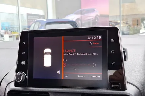 DU72LMO Citroën Berlingo 1.2 PureTech Feel M 5dr Thumbnail #18