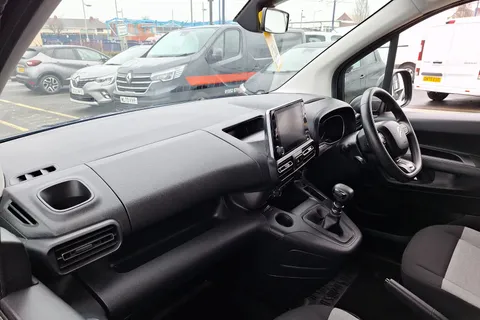 DU72LMO Citroën Berlingo 1.2 PureTech Feel M 5dr Thumbnail #32