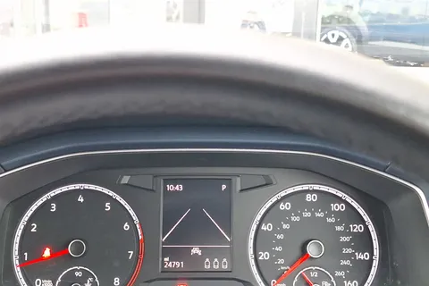 DU21HBP Volkswagen T-Roc 1.5 TSI EVO United 5dr DSG Thumbnail #12