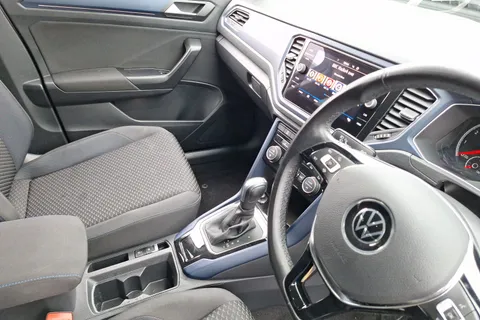 DU21HBP Volkswagen T-Roc 1.5 TSI EVO United 5dr DSG Thumbnail #13